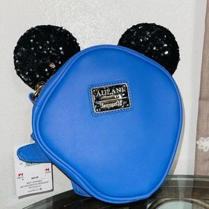 Aulani Disney Loungefly